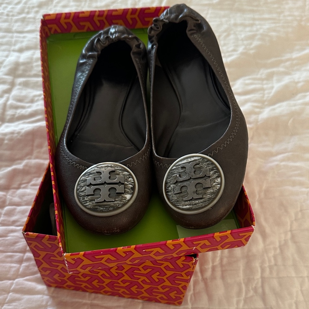 Tory Burch Dark Grat Flats with Silver/Gray Emblem